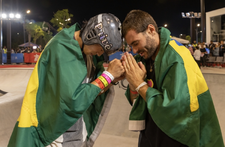 Skate brasileiro faz dobradinha no Mundial de Park com prata de Augusto Akio e bronze de Pedro Barros